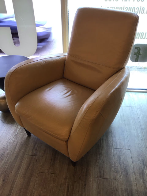 Italsofa Tan Leather Recliner