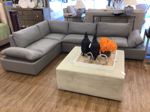 Clive Daniels Four Pc Grey Leather Sectional