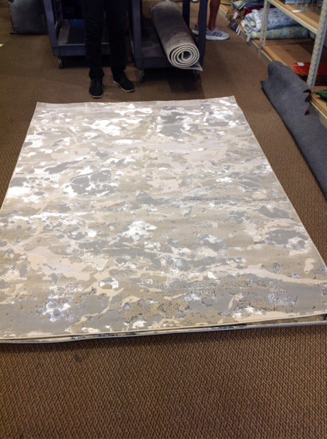 5'x7.5" Grey/Silver Pattern Rug