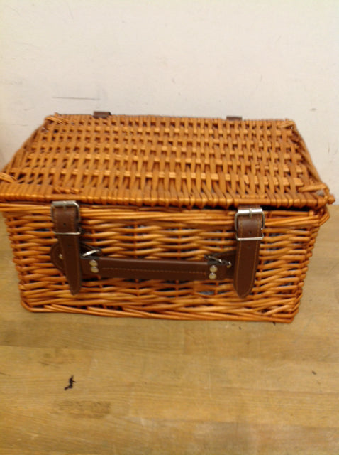 Vintage Wicker Picnic Basket Set