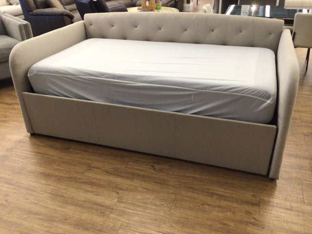 Tan Tufted Fabric Daybed W/Trundle/2 Mattresses