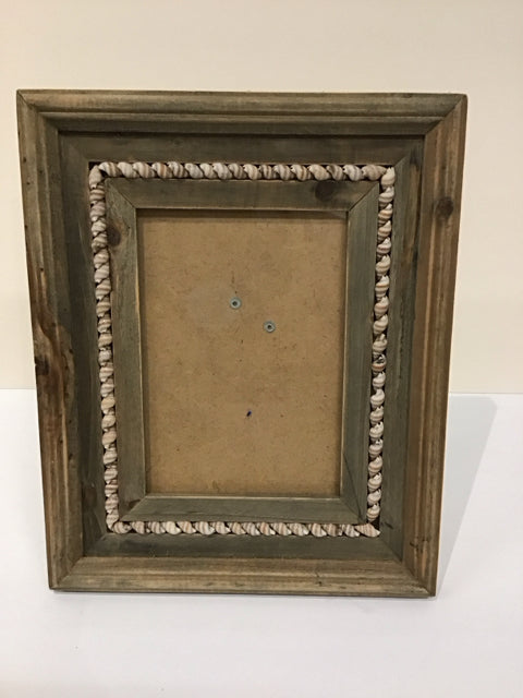 4x6 Washed Wood Frame w/Shell Accents