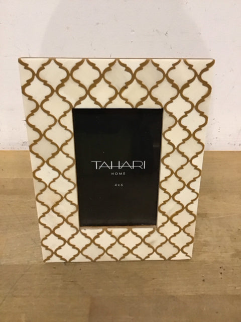 4"x6" Tahari Gold Geometric Pattern Photo Frame