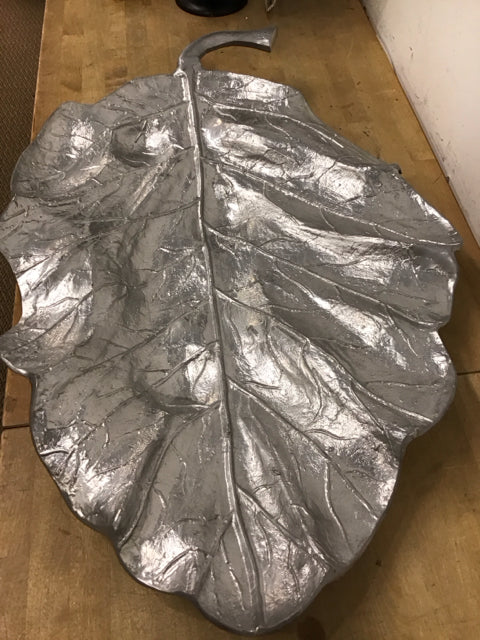 34" Silvertone Metal Leaf Tray