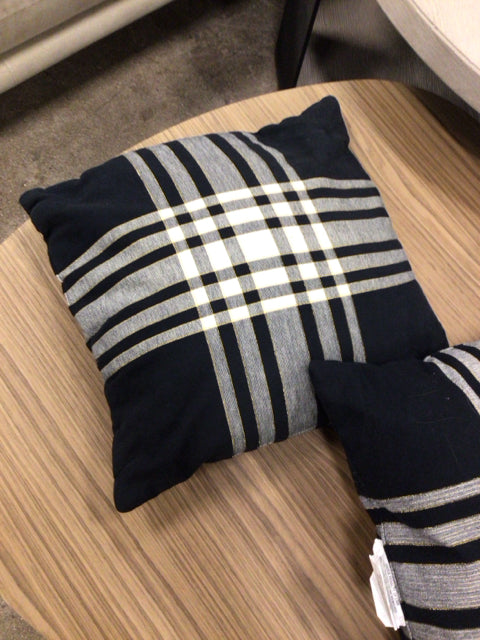 Black/Grey/White Pattern Pillow