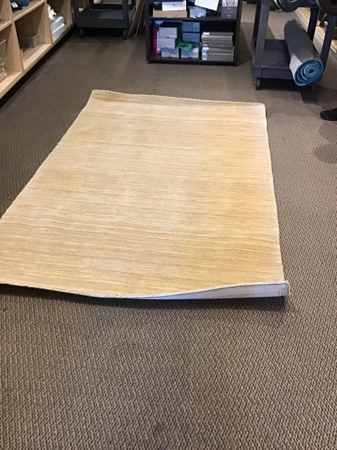5'x7' Yellow Rug w/Tan Stripes