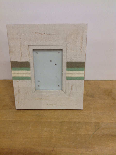 4x4 White Wood Picture Frame