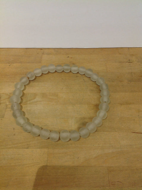 15" Circular Strand Frosted Spheres