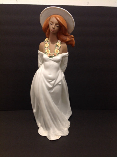 20" Lladro Woman w/Flower Necklace