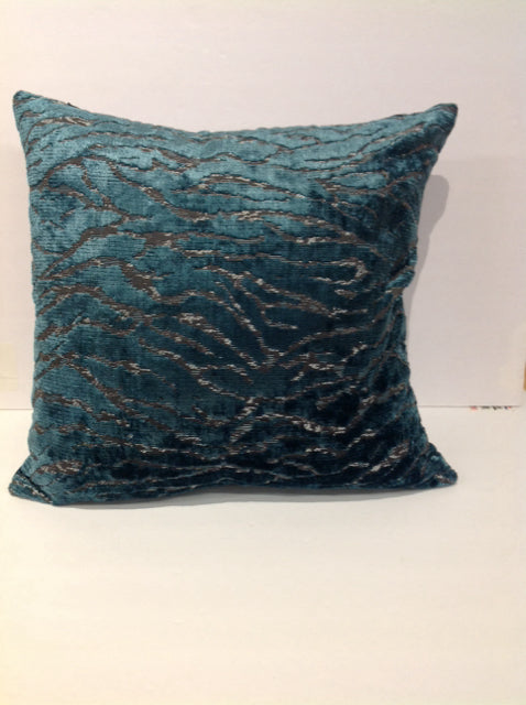 Turquoise Chenille w/Silver Pillow