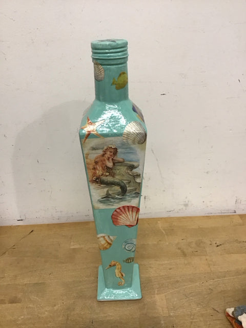 16" Decorative Mermaid & Shell Art Glass
