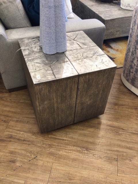 22"W x 22"D x 22"H Z Gallerie Timber End Table