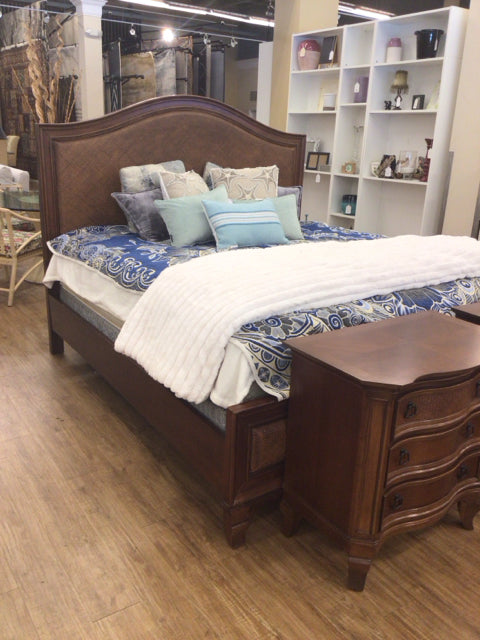 King TB Style Bed Frame