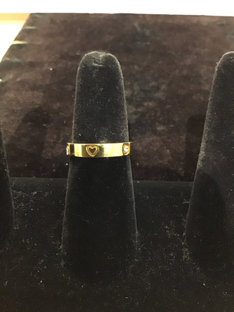 Gold Ring w/Crystals & Hearts
