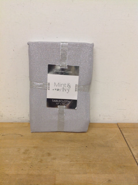 52x70 Mint Ivy Silver Tablecloth