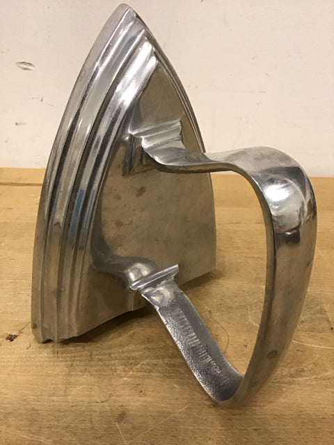 7.5" Vintage Silver Metal Decorative Iron Sculpture