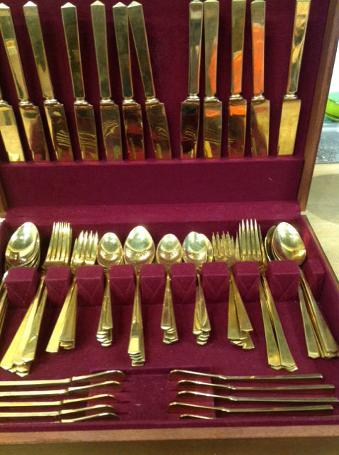 Goldplate Flatware- Dirlyte 6 Pps For 11 +++