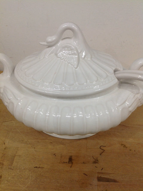 14" White Ceramic Swan Tureen