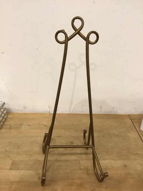 17" Gold Metal Tabletop Easel