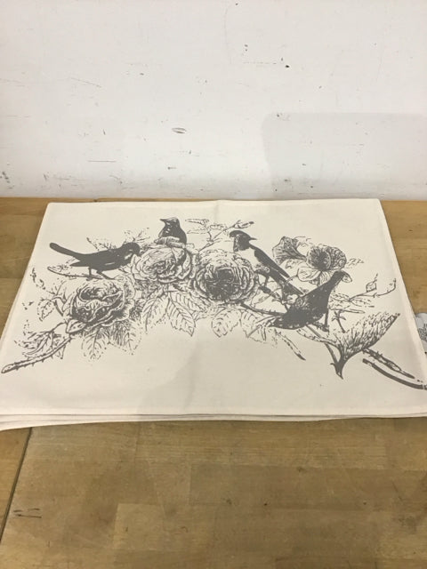 Set Of 8 Cream Birds Perched In Cluster Of Roses Placemats