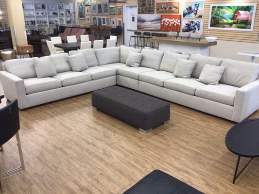 AS-IS Huntington House Fabric 4 PC Sectional(Light Soil)