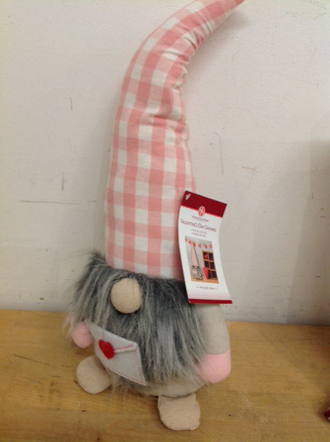 17" Valentines Day Gnome