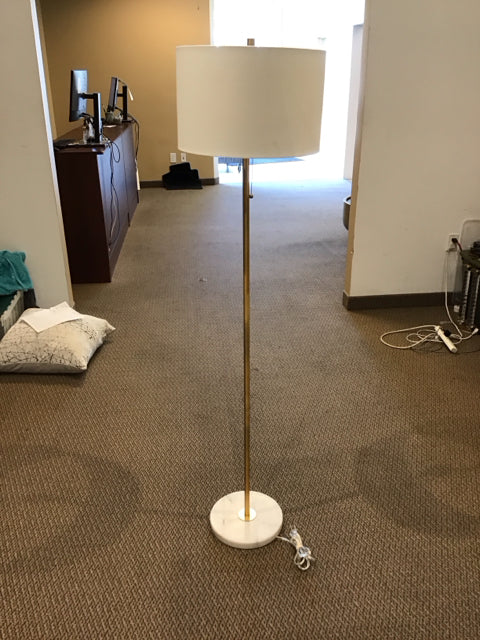 62" Gold Brushed Metal Floor Lamp AS-IS Shade Lt Soil