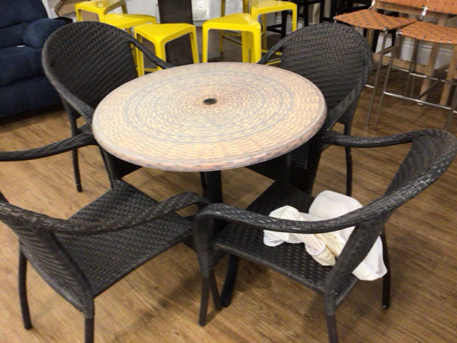 AS-IS Set Of 4 Brown Woven Outdoor Dining Chairs(Scratches)