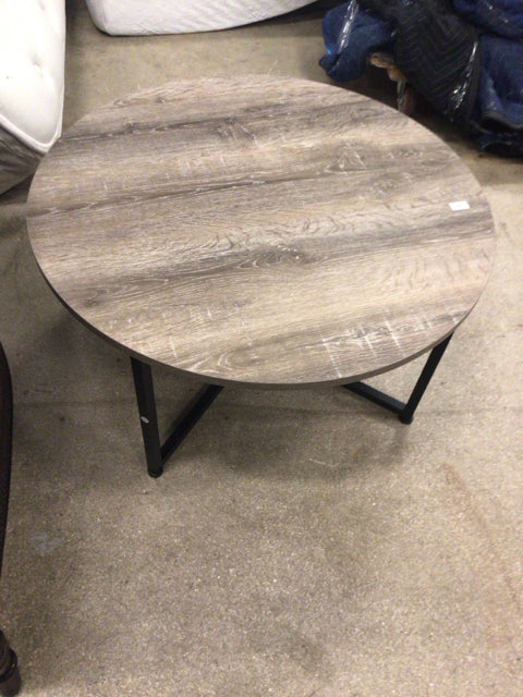 Ashley Furniture Round Wadeworth Coffee Table