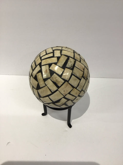6" Black/White Bone Ball w/Metal Stand