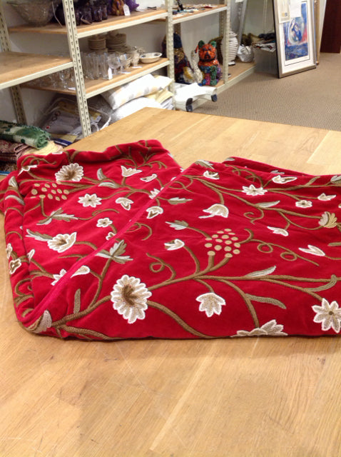 Red Velour w/Flower Stitching Throw