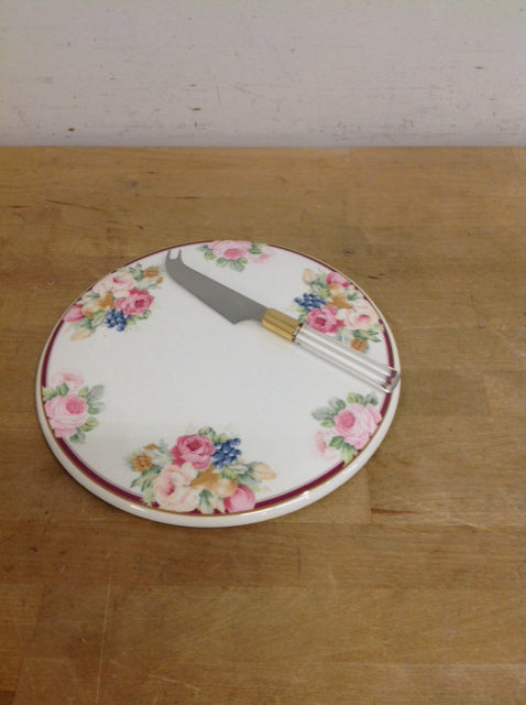 Mikasa Round Ceramic Cheese Board w/Knife