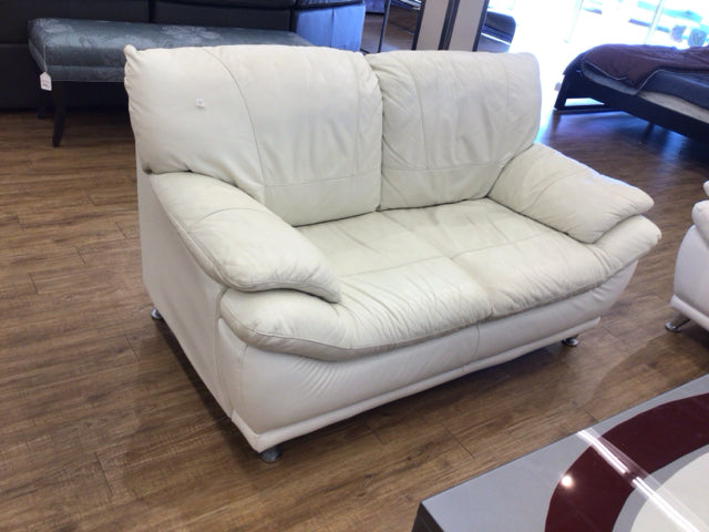 AS-IS White Two Seat Love Seat(Light Soil)