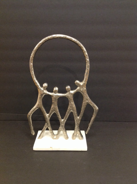 13" 4-Metal Figures w/Hoop