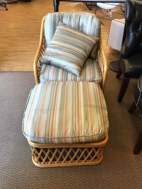 Cushioned Rattan Chair w/Ottoman & Pillow