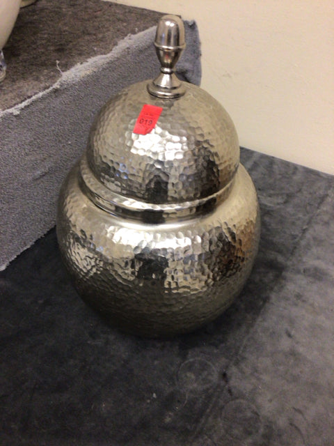 15"Silver Hammered Urn W/Lid