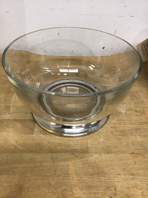 10" Round Bowl W/Silver Footed Base