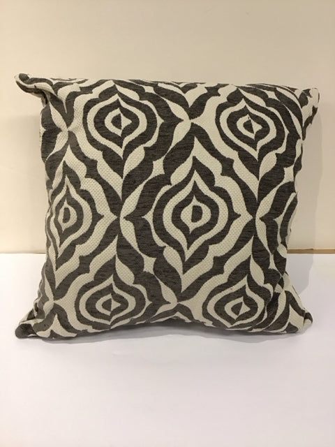 Ivory Charcoal Weave Pillow w/Medallion Print