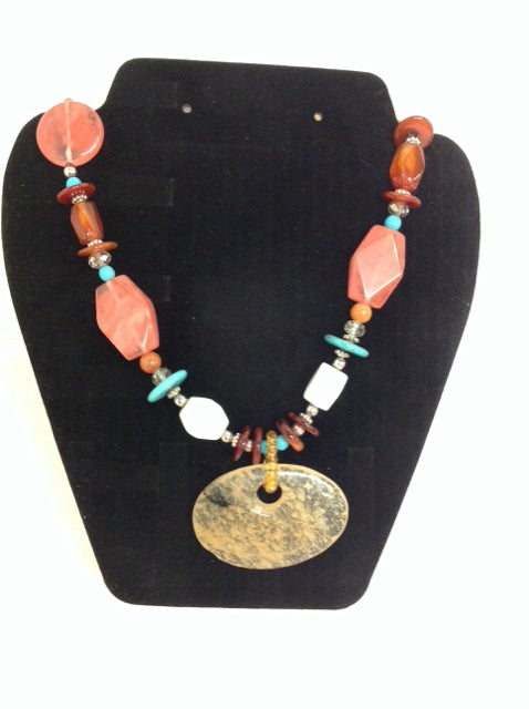 Multicolor Stone Necklace w/Pendant