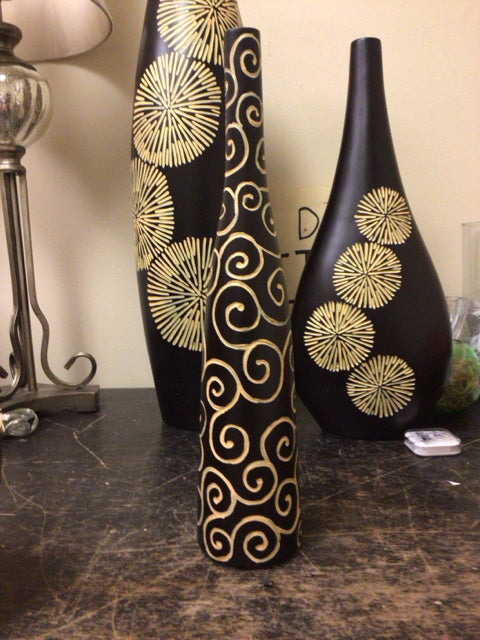 17 1/2" Brown & Cream Pattern Vase