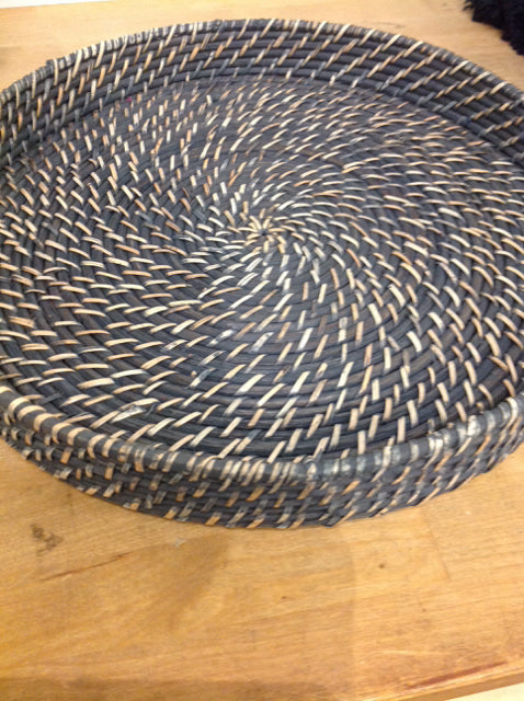 Tray- 16" Round Wicker