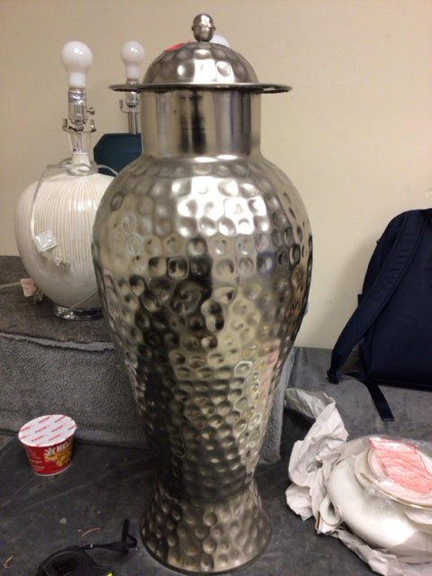 30" Silver Hammered Urn W/LId