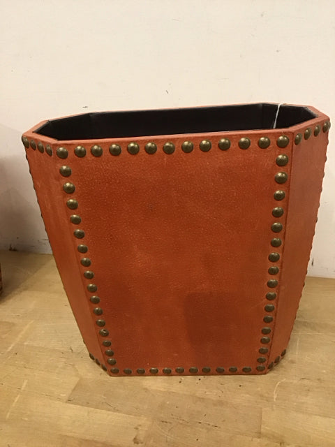 12x12  Leather/Nail Head Container