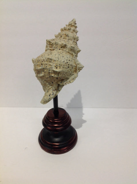 14" Faux Conch on Stand