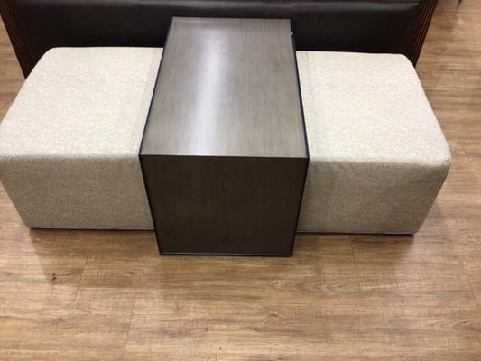 52" Lexington Furniture Fabric Table Top Cocktail Ottoman