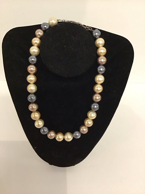 South Sea Style Multicolor Pearl Necklace