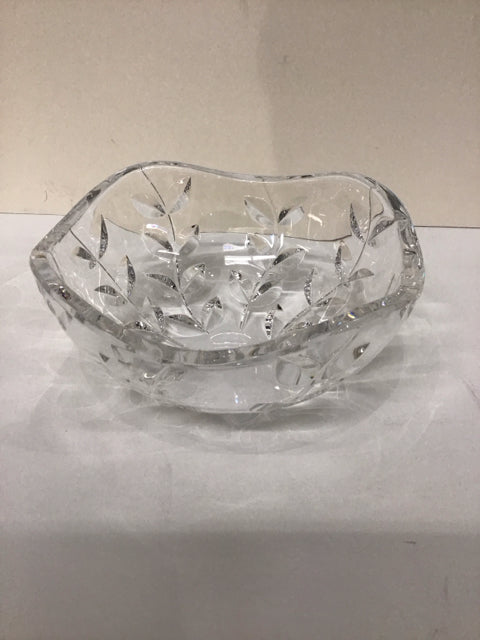 Tiffany Floral Vine Crystal Bowl