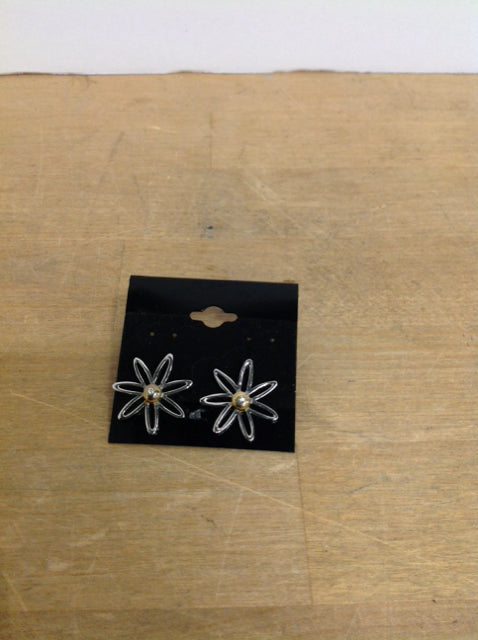 Metal Star Shaped Earrings