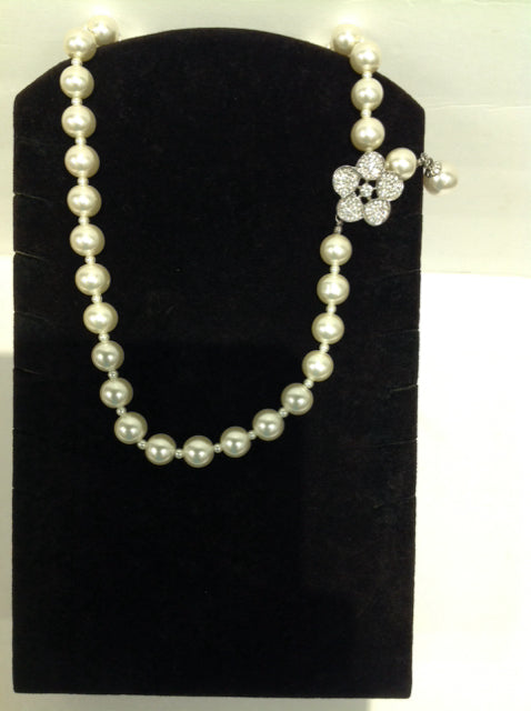 Faux Pearl Necklace w/Rhinestone Clasp