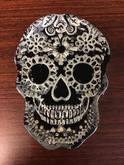 8.5" Black & Silver Scull Glass Tray